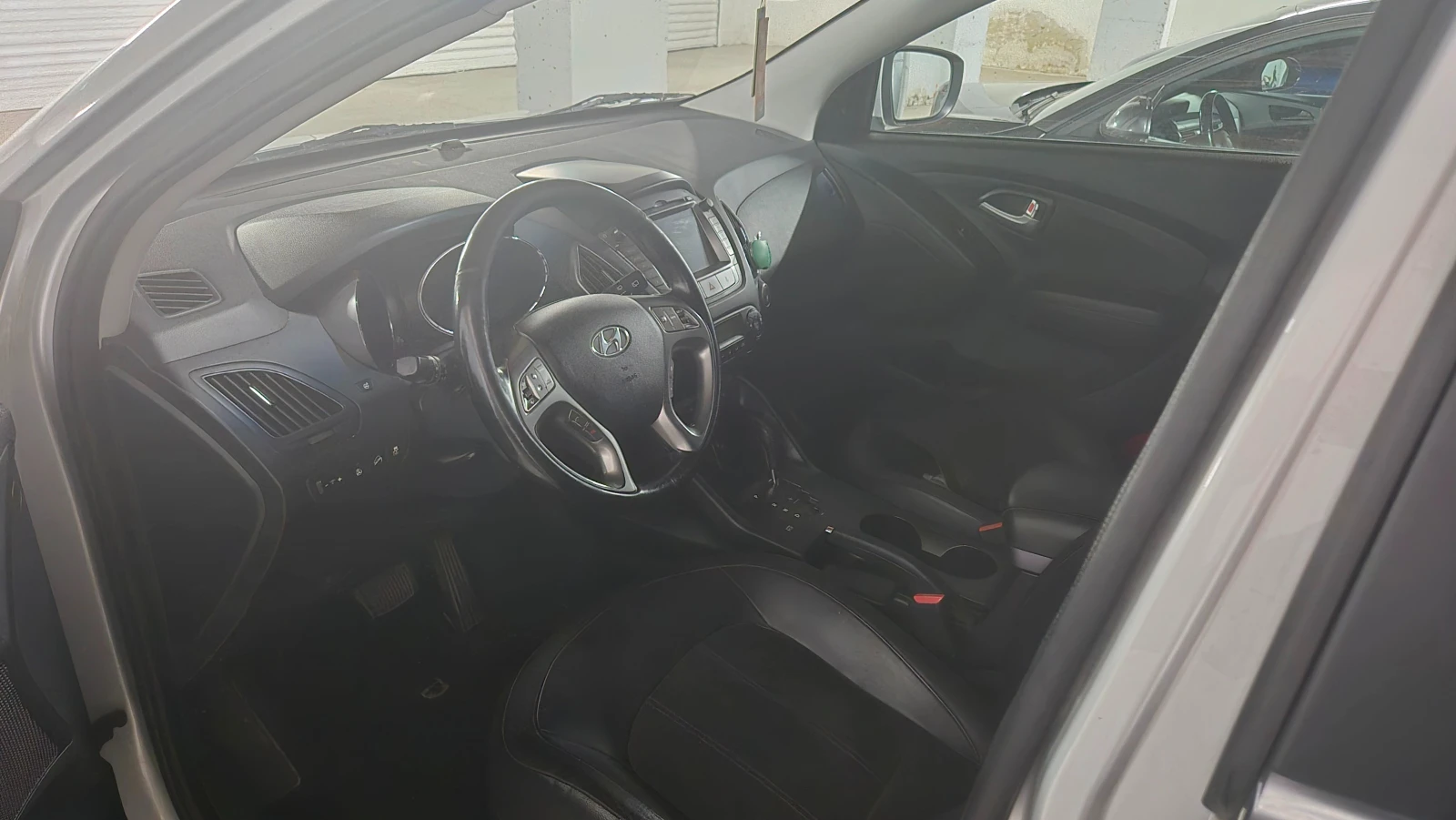 Hyundai IX35 2.0 CRDI (FL), снимка 6 - Автомобили и джипове - 55015434