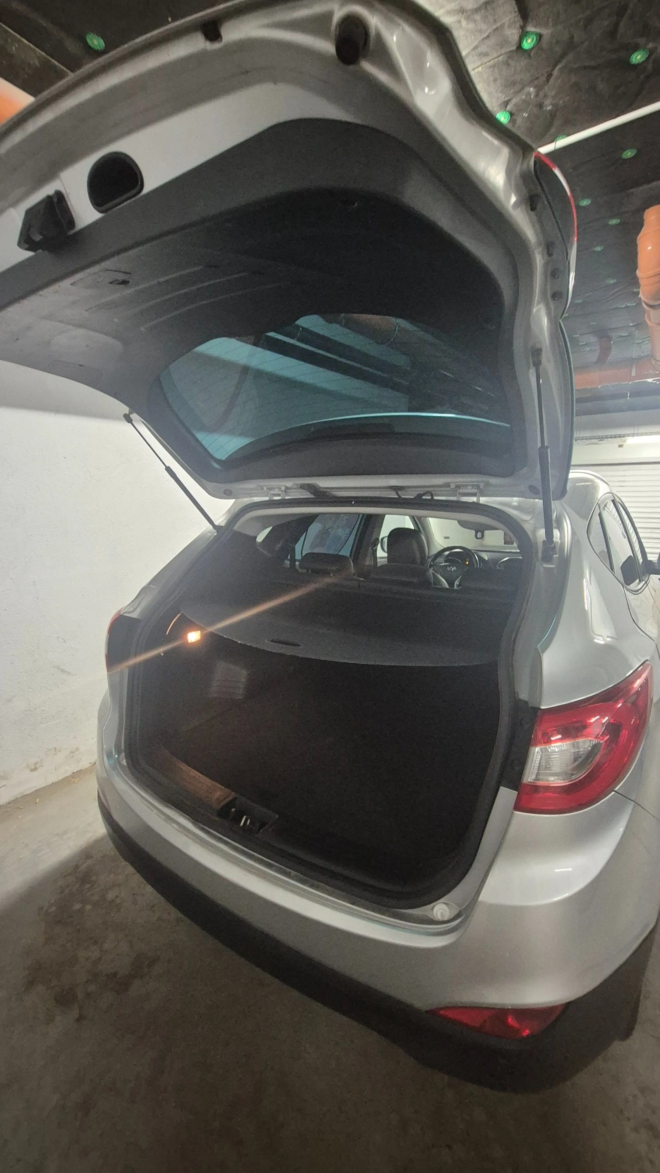 Hyundai IX35 2.0 CRDI (FL), снимка 12 - Автомобили и джипове - 55015434