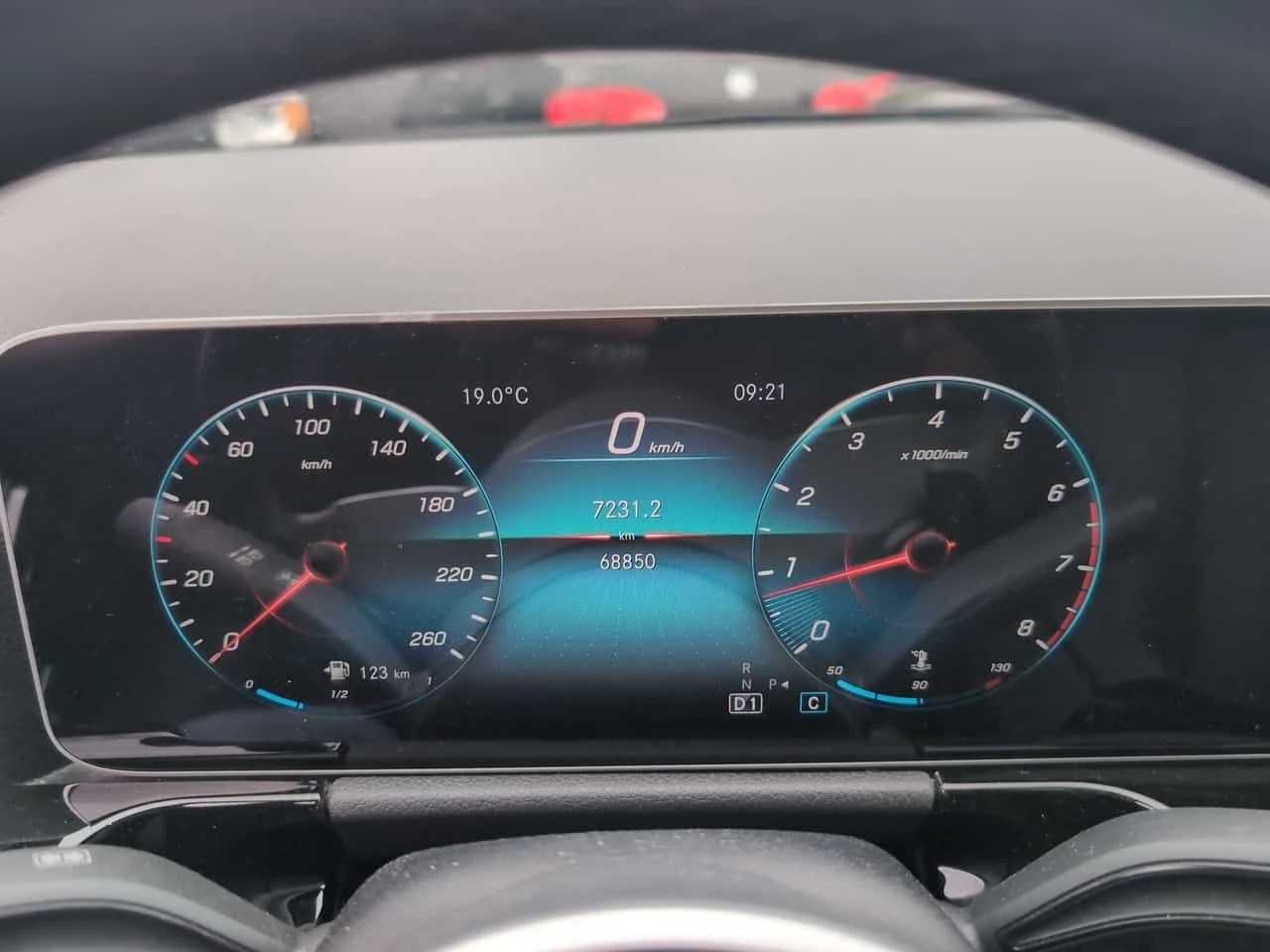 Mercedes-Benz GLA 250 * CARFAX * 2 ����� * �������� * ���������� *  | Mobile.bg � ����������� 10