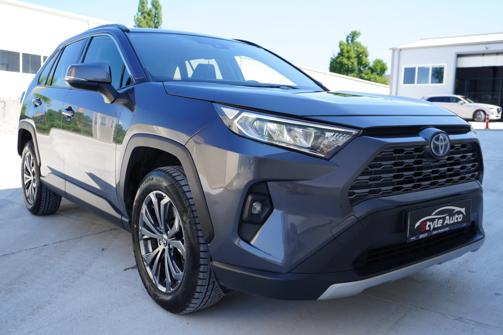 Toyota Rav4 2.5 Hybrid AWD-i FACELIFT, КАТО НОВА!!, снимка 7 - Автомобили и джипове - 55330826