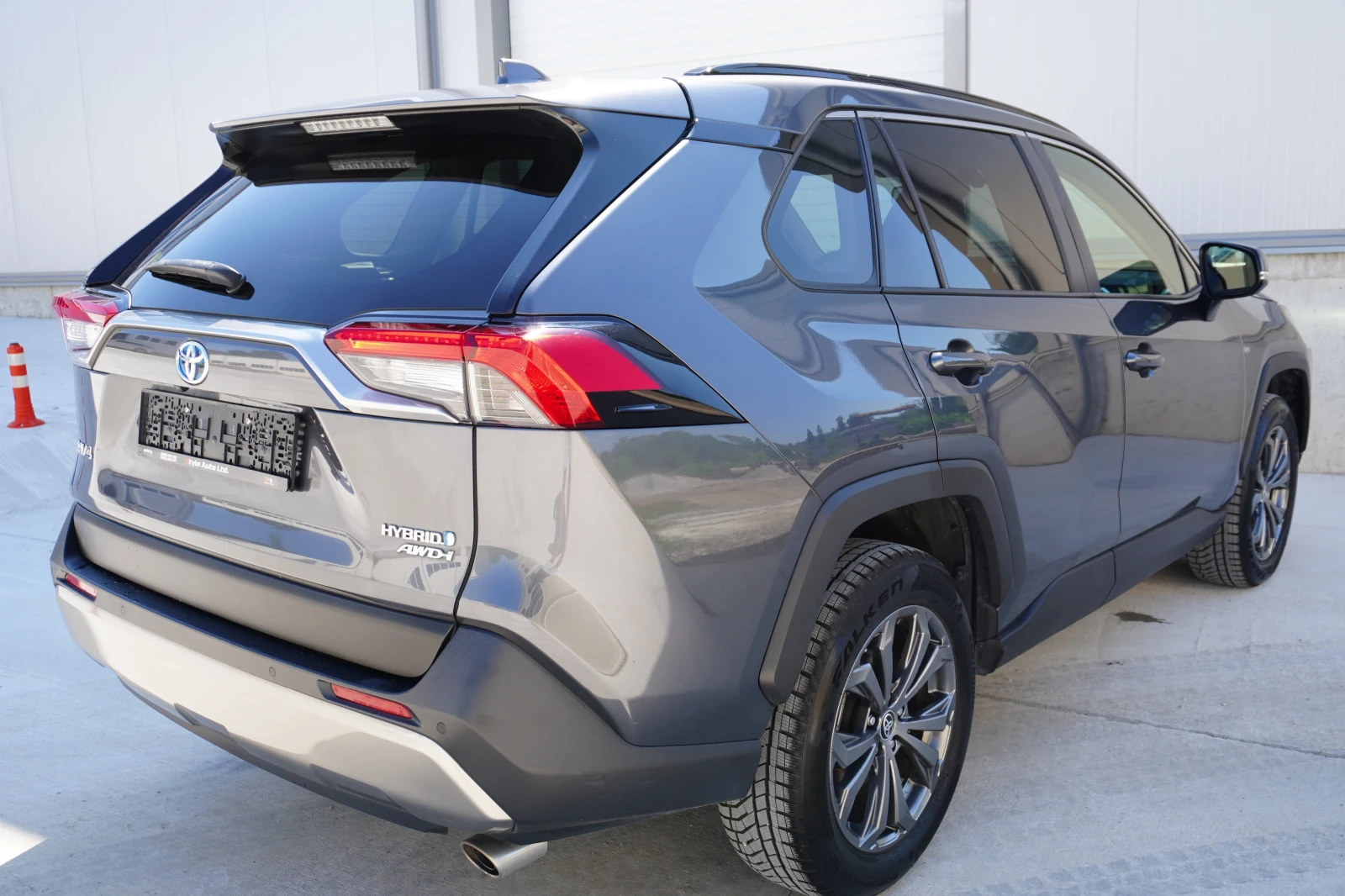 Toyota Rav4 2.5 Hybrid AWD-i FACELIFT, КАТО НОВА!!, снимка 5 - Автомобили и джипове - 55330826