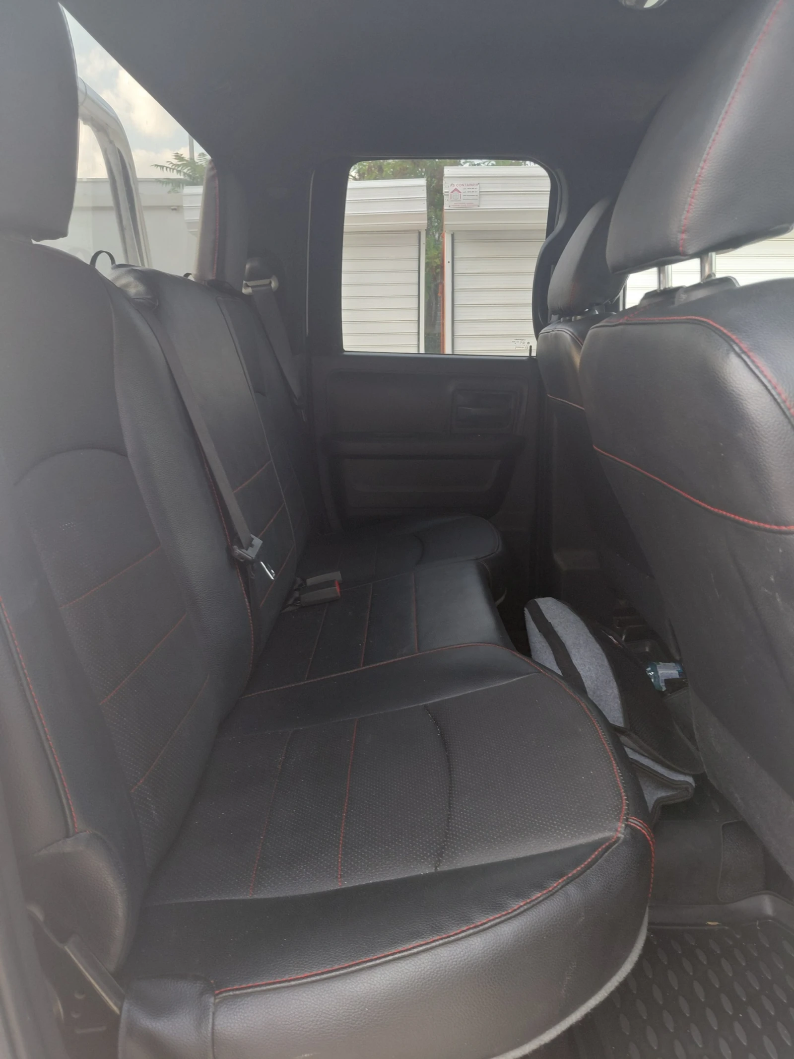 Dodge RAM 1500, снимка 9 - Автомобили и джипове - 55435429