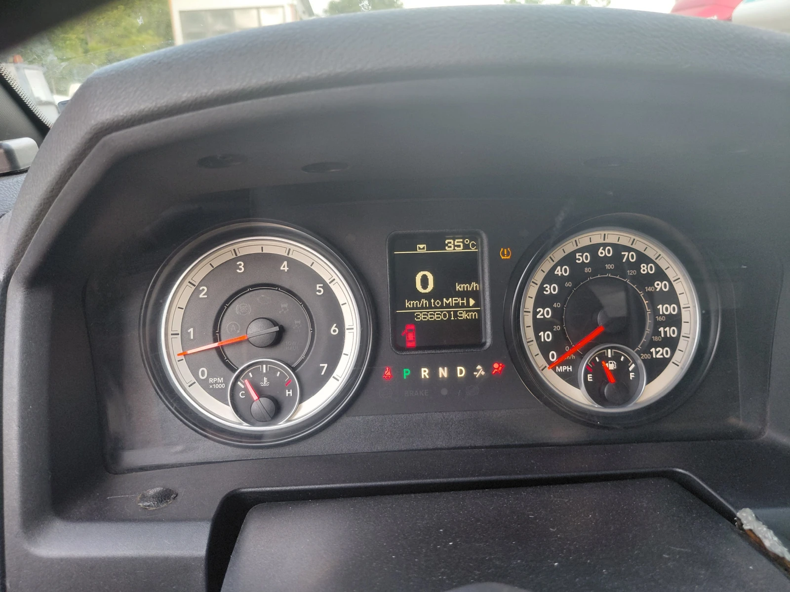 Dodge RAM 1500, снимка 10 - Автомобили и джипове - 55435429