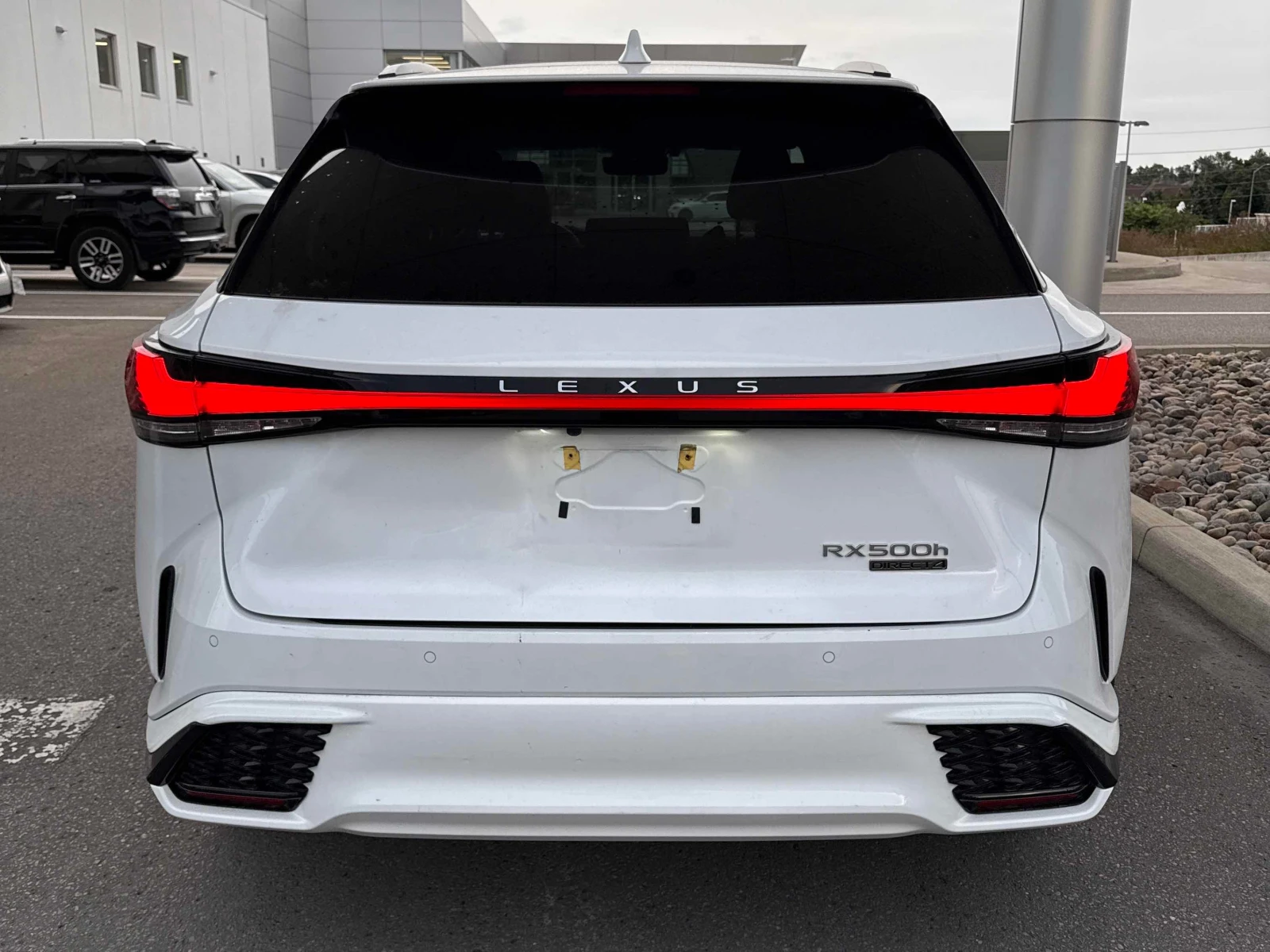Lexus RX 500h F SPORT 3 * 360 * MARK LEVINSON * CARFAX * , снимка 5 - Автомобили и джипове - 56092909