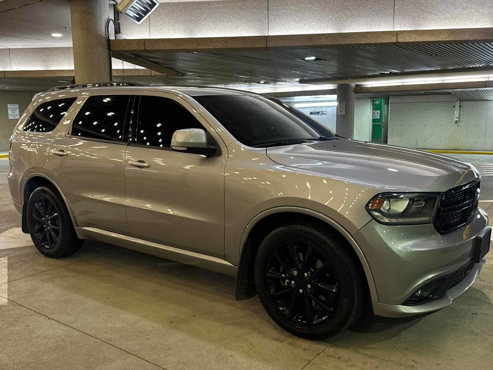 Dodge Durango * AWD 4dr R/T * CARFAX * ОПЦИЯ ЗА ФИНАНСИРАНЕ, снимка 3 - Автомобили и джипове - 56127416