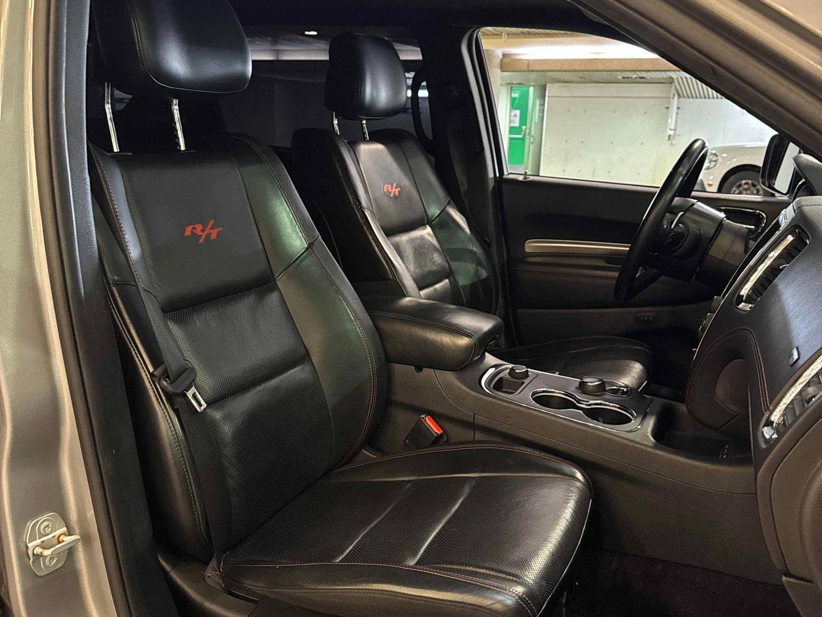 Dodge Durango * AWD 4dr R/T * CARFAX * ОПЦИЯ ЗА ФИНАНСИРАНЕ, снимка 11 - Автомобили и джипове - 56127416