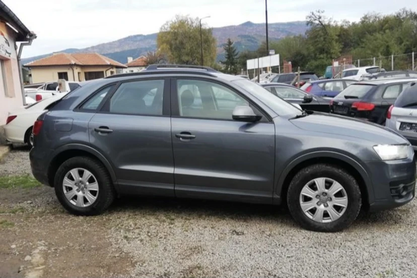 Audi Q3, снимка 6 - Автомобили и джипове - 56151620