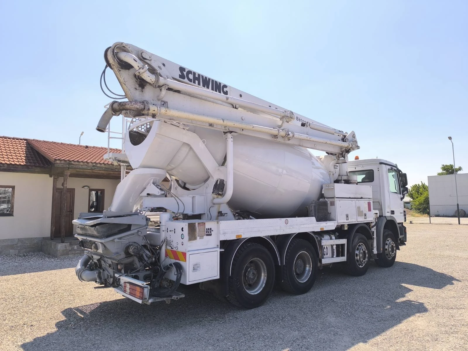 Бетон помпа Mercedes-Benz ACTROS 3241 SCHWING FBP24 - изображение 7