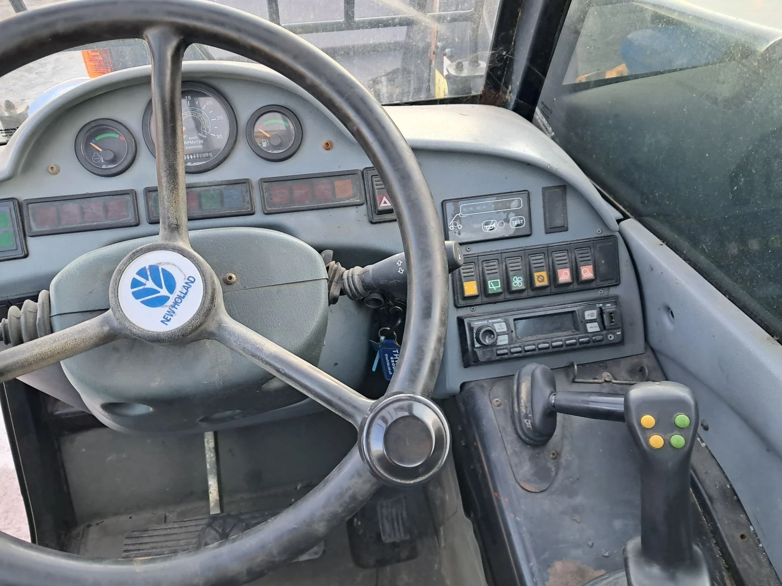 Телескопични товарачи Друга LM 415 - изображение 5