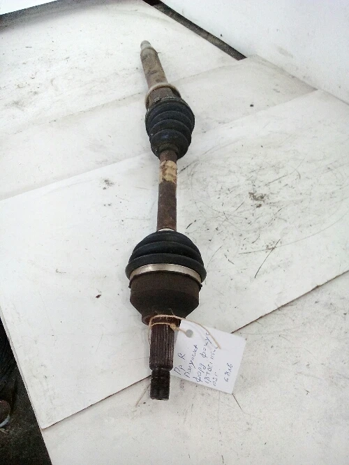 Полуоска предна дясна Форд Фокус 1.8 ТДЦИ (10)