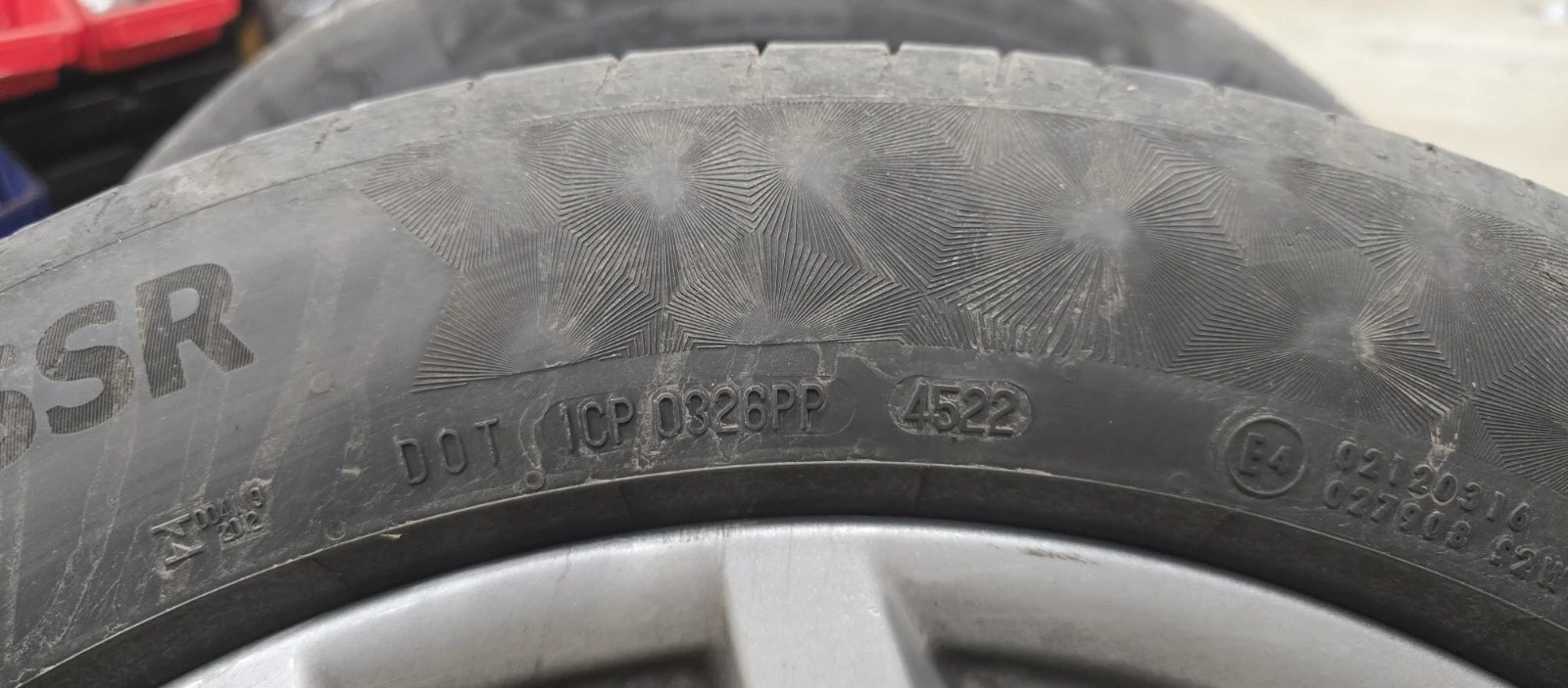 Гуми Летни 245/50R19, снимка 4 - Гуми и джанти - 54848864