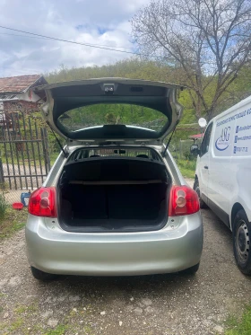 Toyota Auris, снимка 11