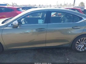 Обява за продажба на Lexus ES 300 2.5L I-4 DI, DOHC, VVT, 176HP Front Wheel Drive ~54 700 лв. - изображение 6