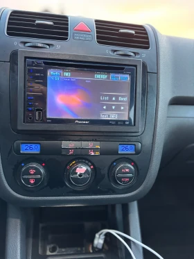 VW Golf - 2600 € / 5085.16 лв. - 95603929 6