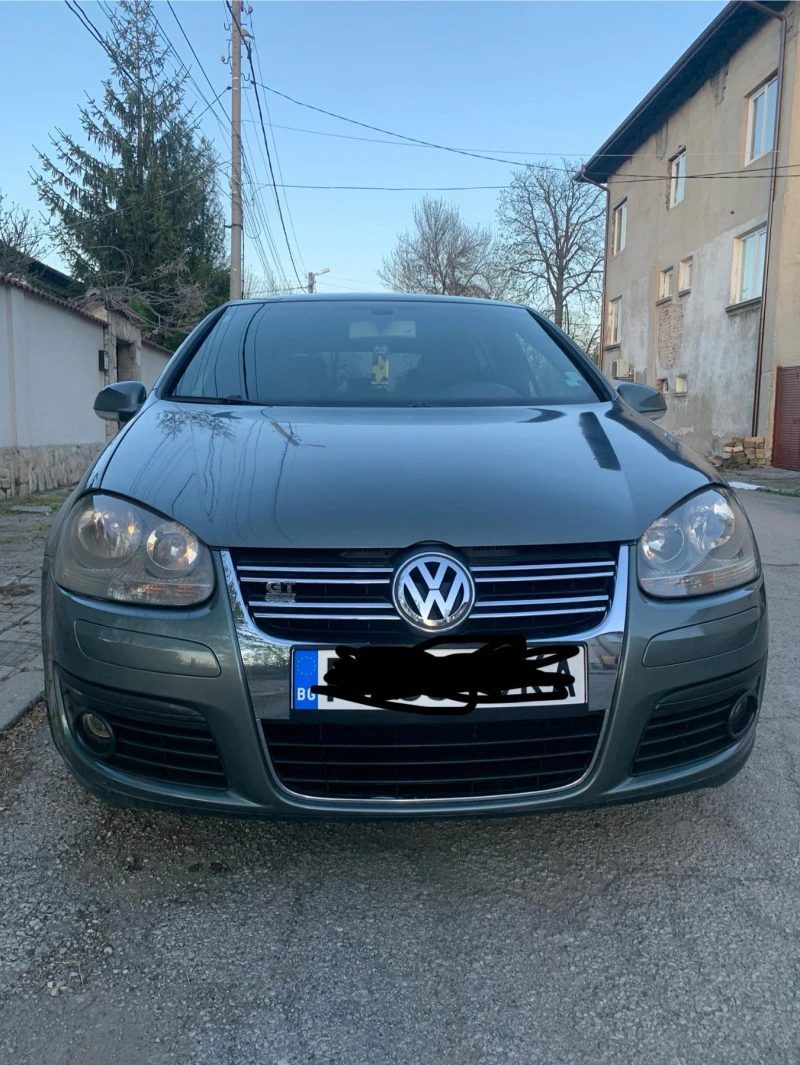 VW Golf, снимка 1 - Автомобили и джипове - 46964529