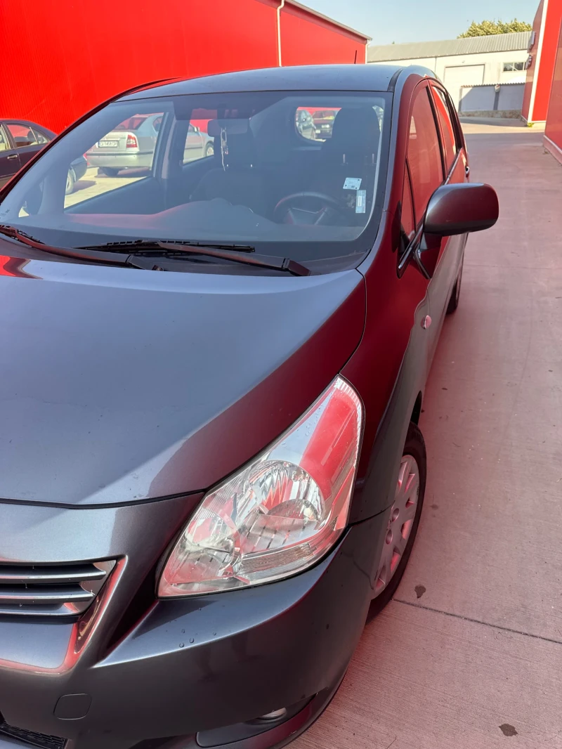 Toyota Verso, снимка 2 - Автомобили и джипове - 47685537