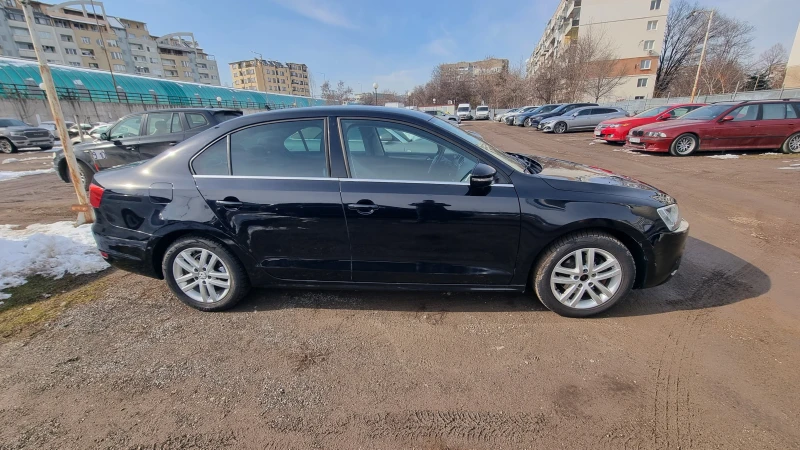 VW Jetta TDI, снимка 3 - Автомобили и джипове - 49249385