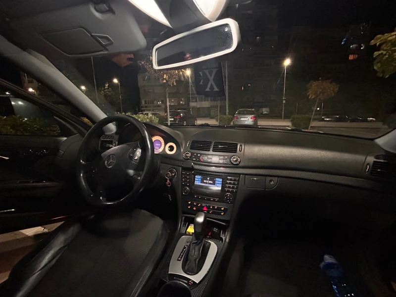 Mercedes-Benz E 320, снимка 6 - Автомобили и джипове - 53160831