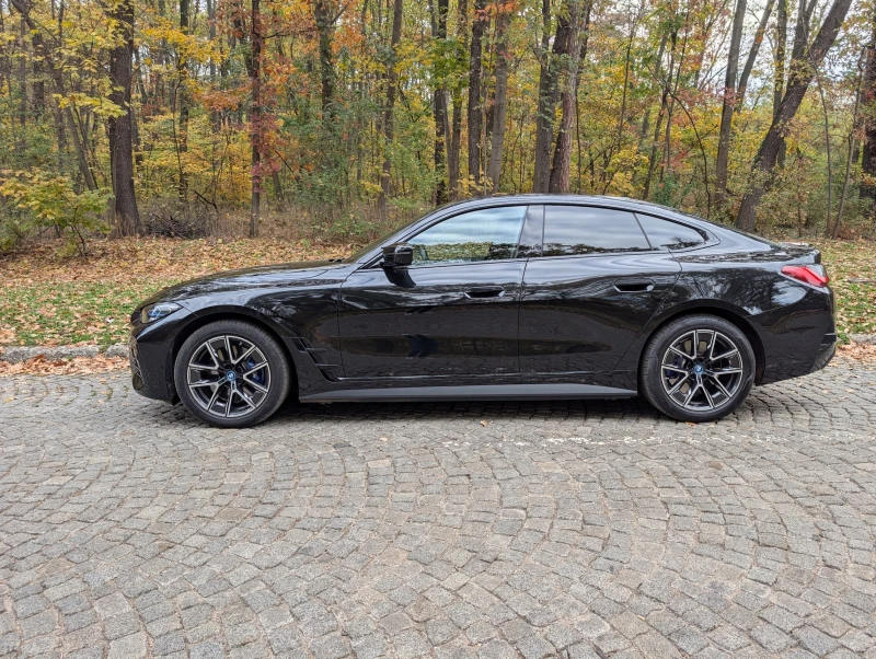 BMW i4 М50, снимка 3 - Автомобили и джипове - 52388595