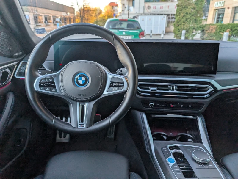 BMW i4 М50, снимка 9 - Автомобили и джипове - 52388595