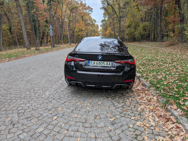 BMW i4 М50, снимка 5 - Автомобили и джипове - 52388595