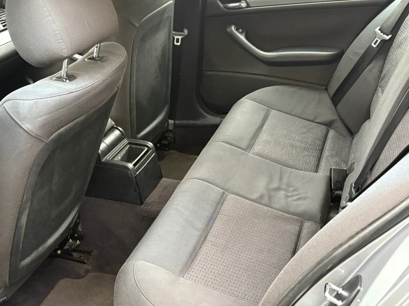 BMW 320, снимка 7 - Автомобили и джипове - 52668321