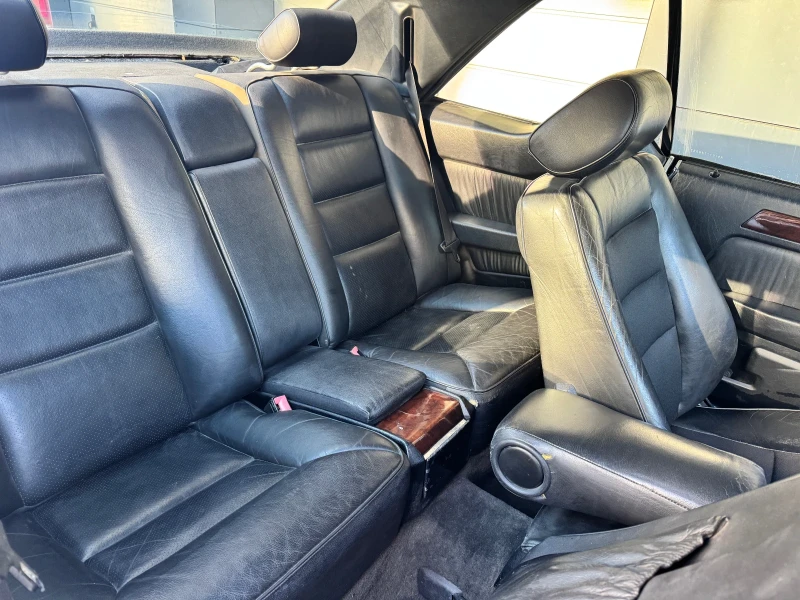 Mercedes-Benz E 200 AMG Pack, снимка 5 - Автомобили и джипове - 52590374