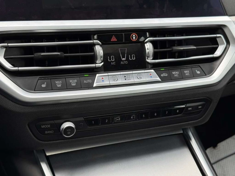 BMW 330 * xDrive * CARFAX * ЦЕНА ДО БГ, снимка 13 - Автомобили и джипове - 53236262