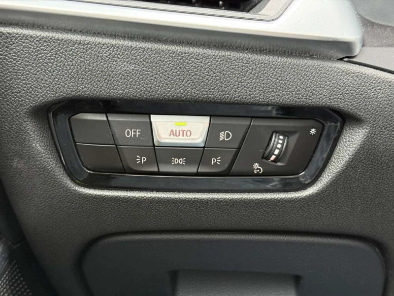 BMW 330 * xDrive * CARFAX * ЦЕНА ДО БГ, снимка 14 - Автомобили и джипове - 53236262