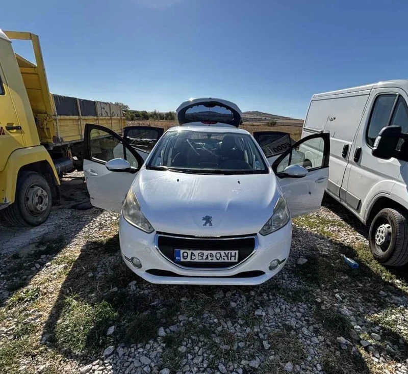 Peugeot 208 - 9500 лв. / 4857.27 € - 77480164 1