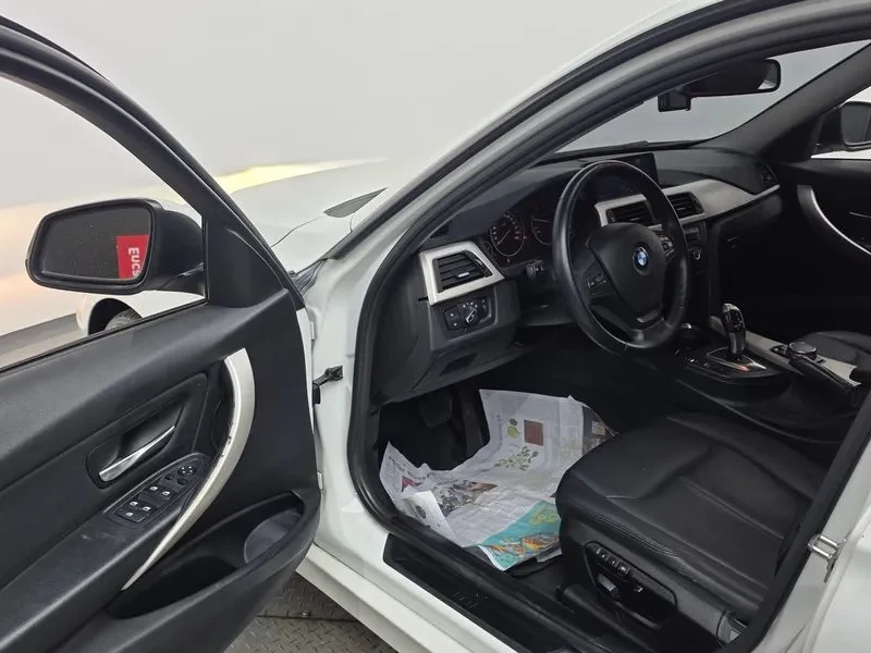 BMW 320 d, снимка 10 - Автомобили и джипове - 55143958