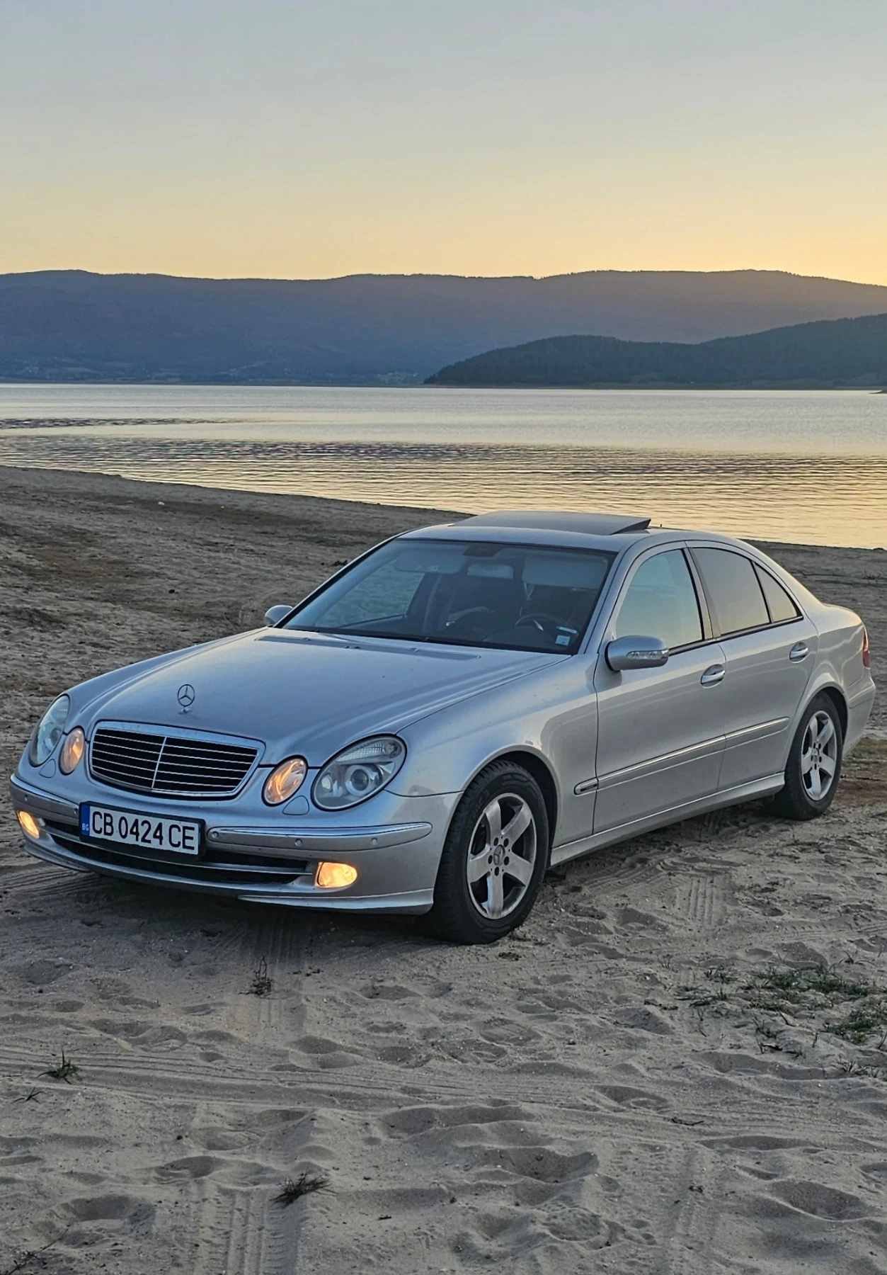 Mercedes-Benz E 220, снимка 1