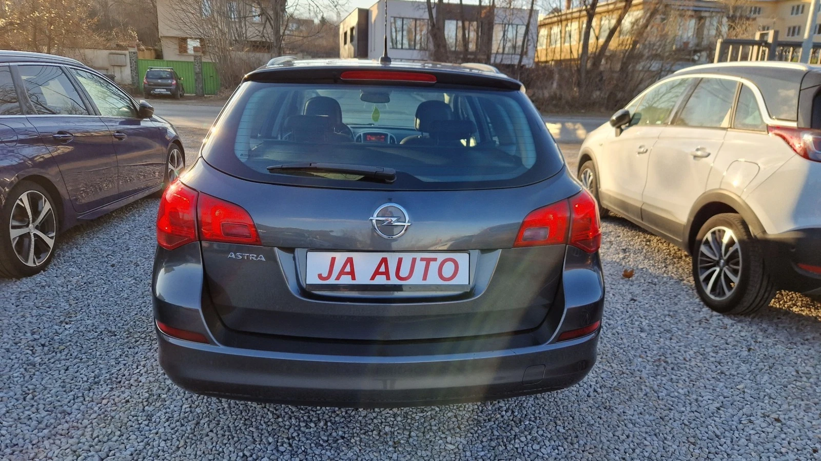 Opel Astra 1.6-115кс. КЛИМА - изображение 7