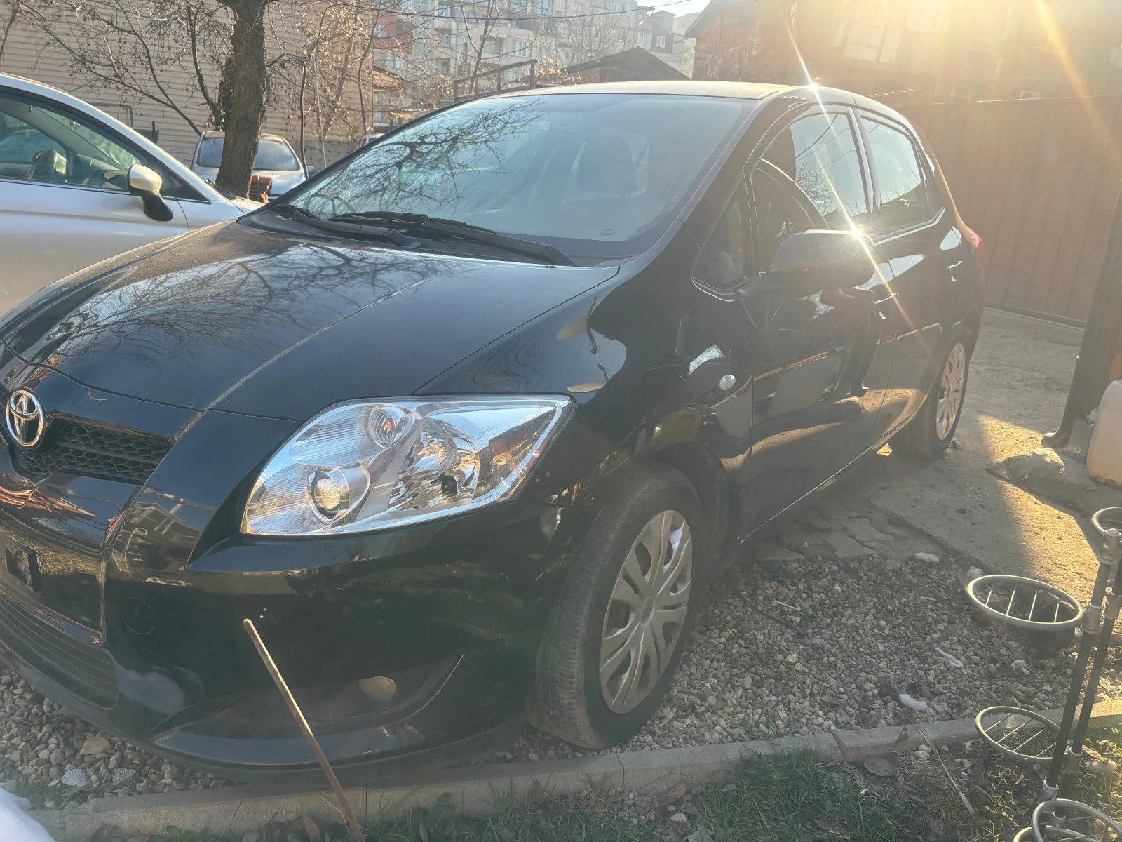 Toyota Auris  - изображение 2