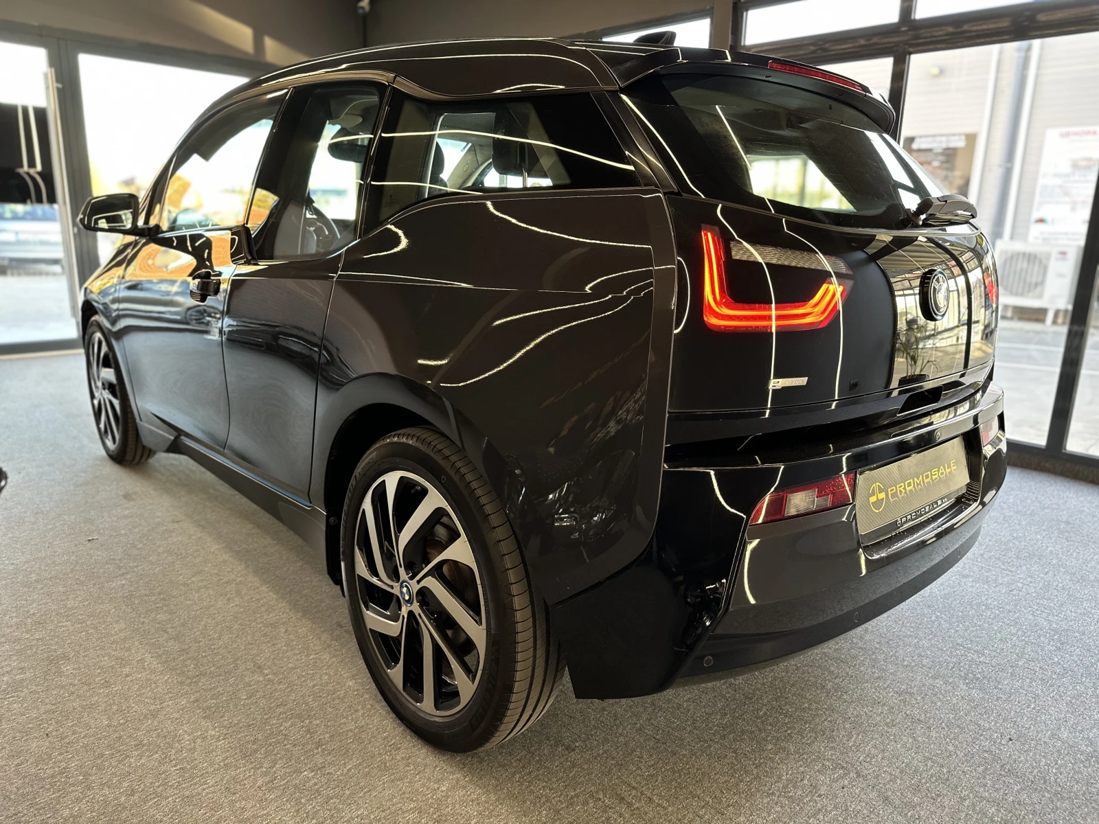 BMW i3  - изображение 6