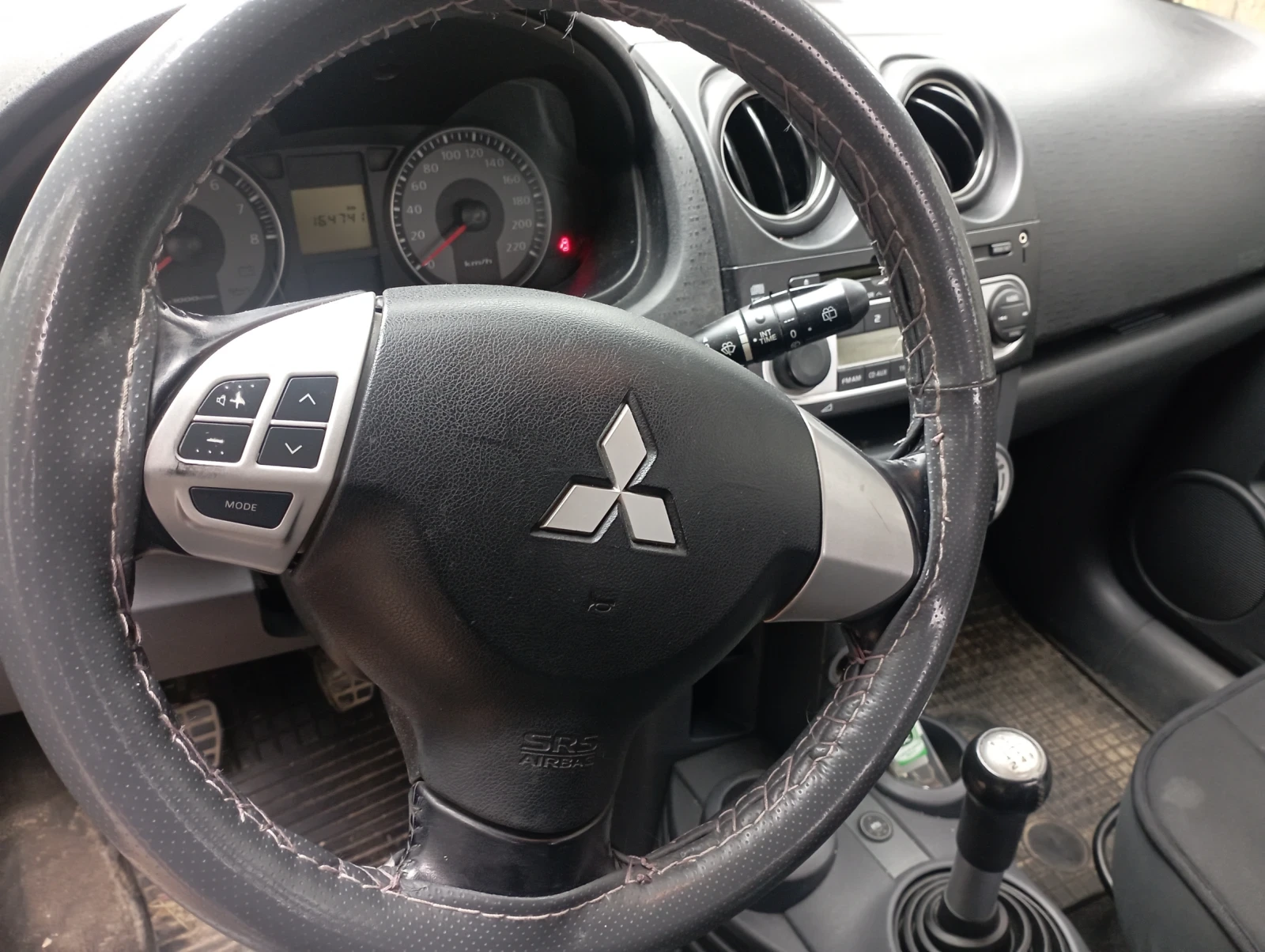 Mitsubishi Colt  - изображение 9