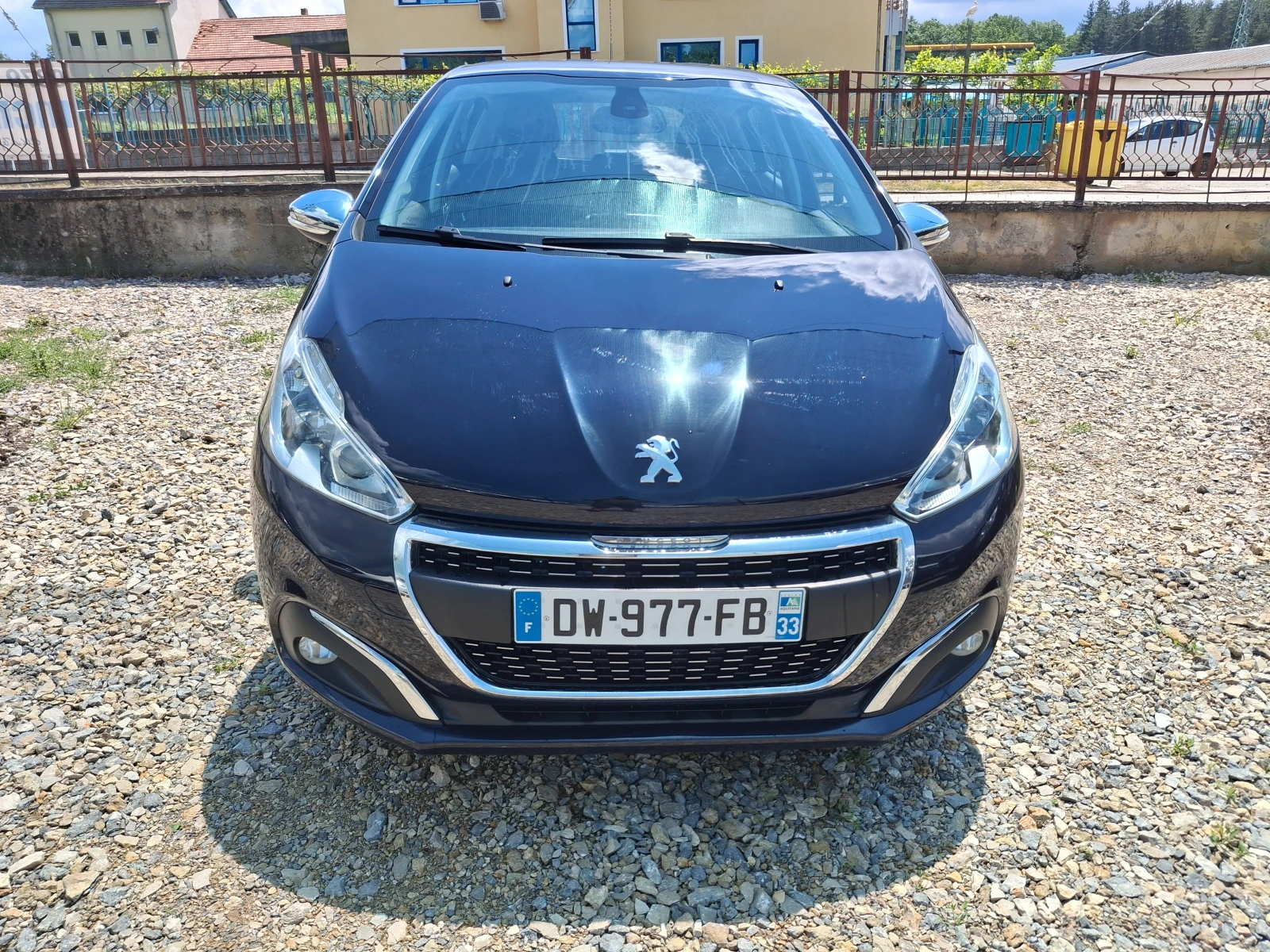 Peugeot 208 1.6 e-HDI - изображение 2