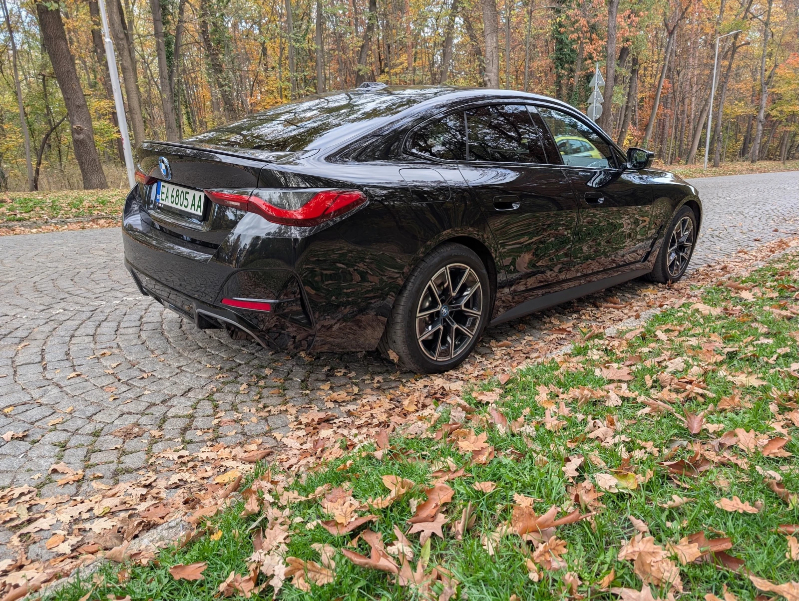 BMW i4 50 | Mobile.bg   6