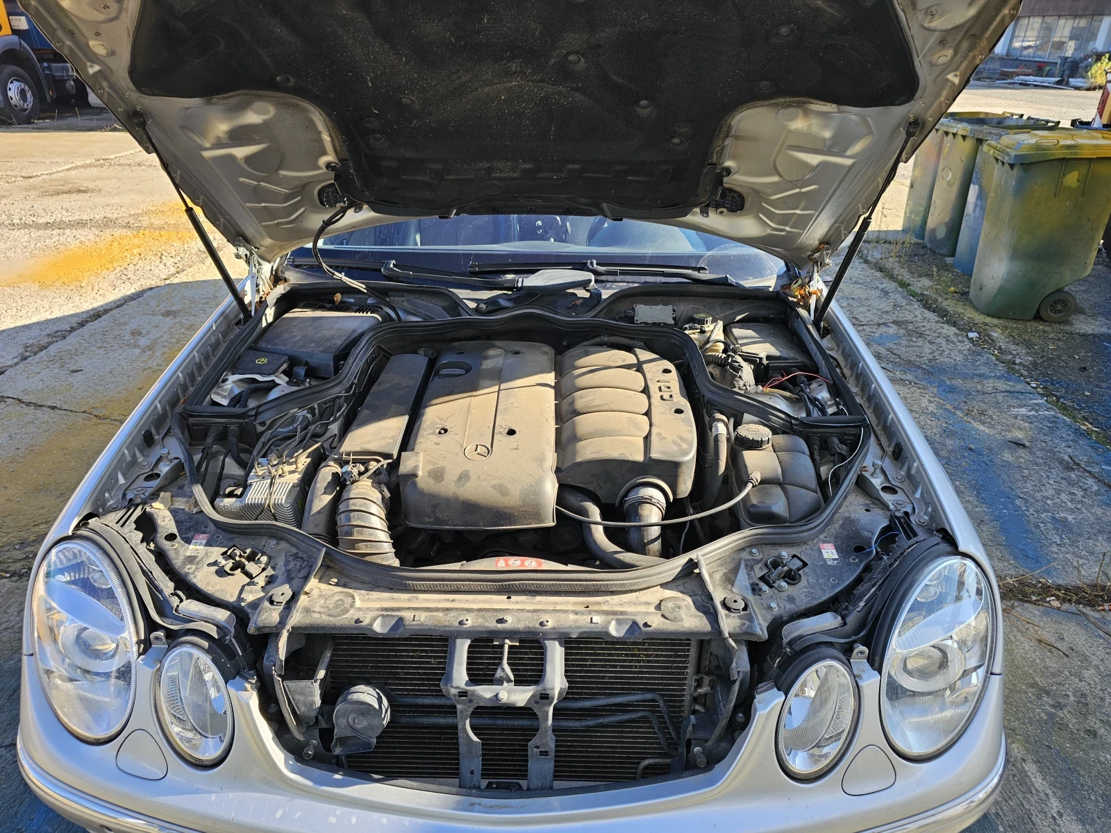 Mercedes-Benz E 220  - изображение 2