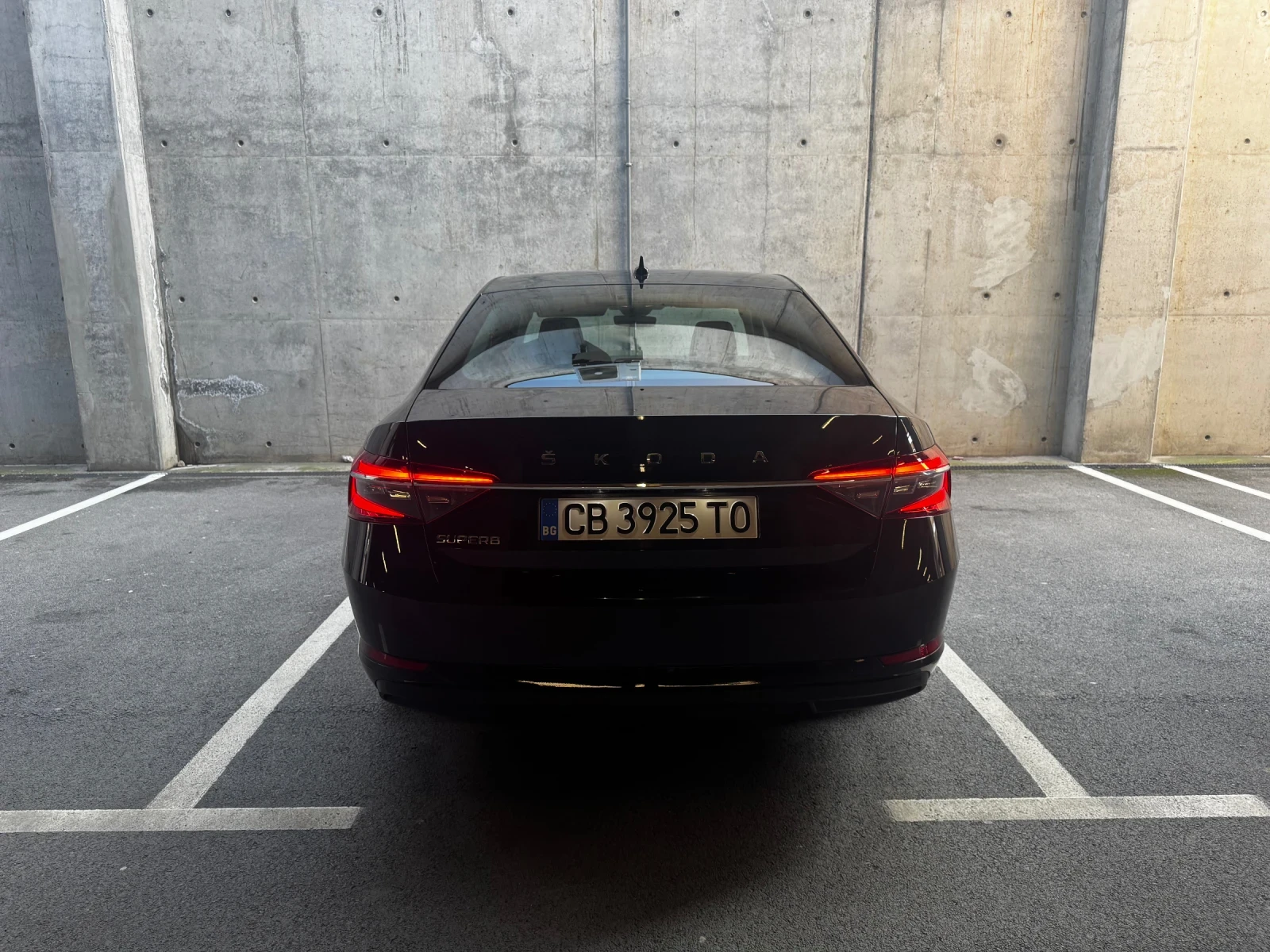 Skoda Superb 2.0 TSI, снимка 4 - Автомобили и джипове - 53740169