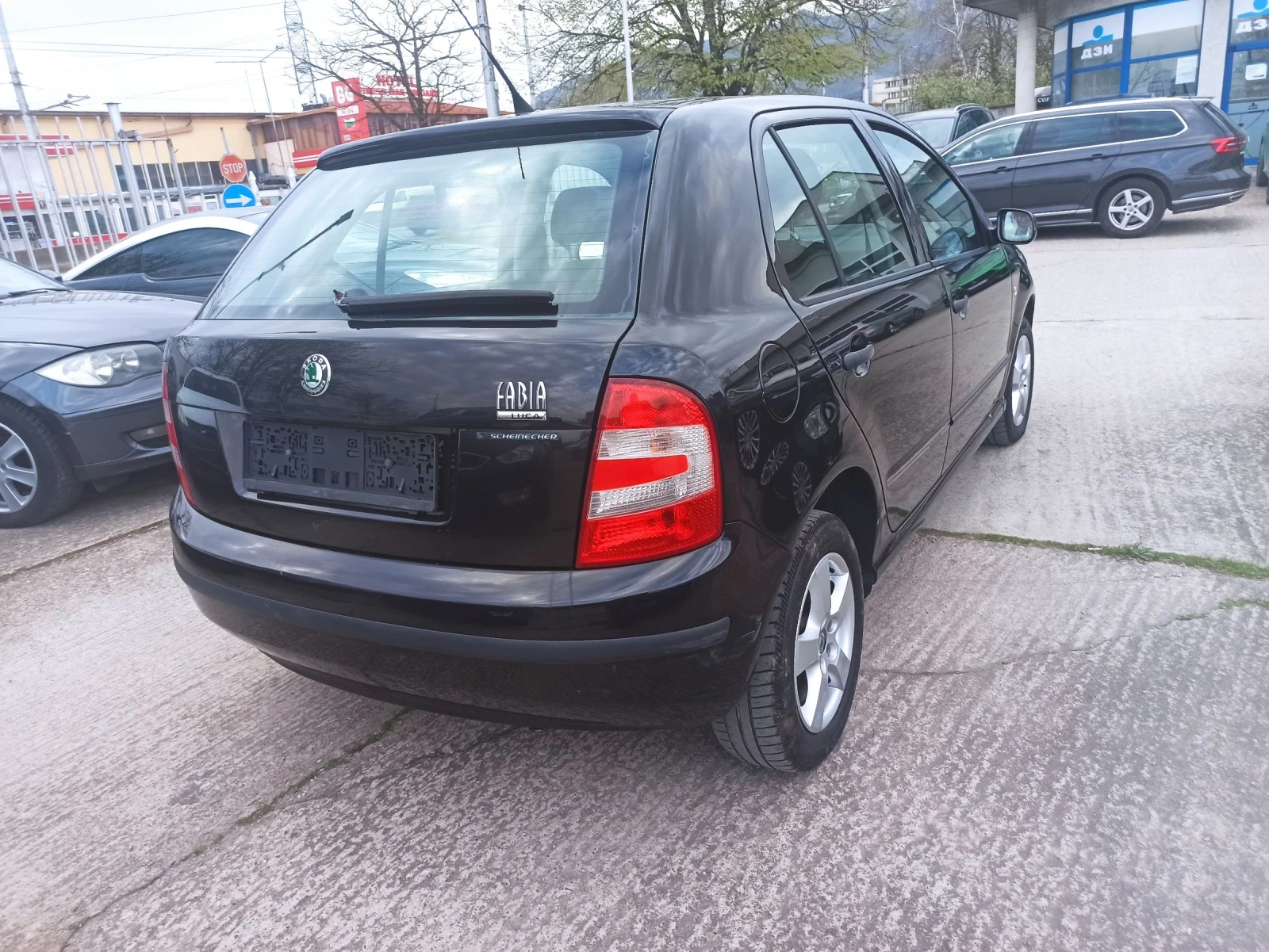 Skoda Fabia 1.4, снимка 4 - Автомобили и джипове - 54144167