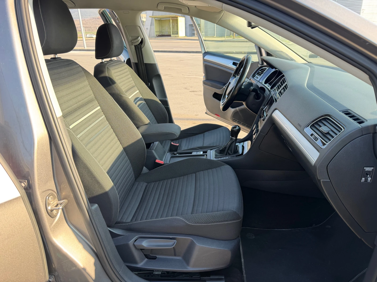 VW Golf, снимка 10 - Автомобили и джипове - 54271401