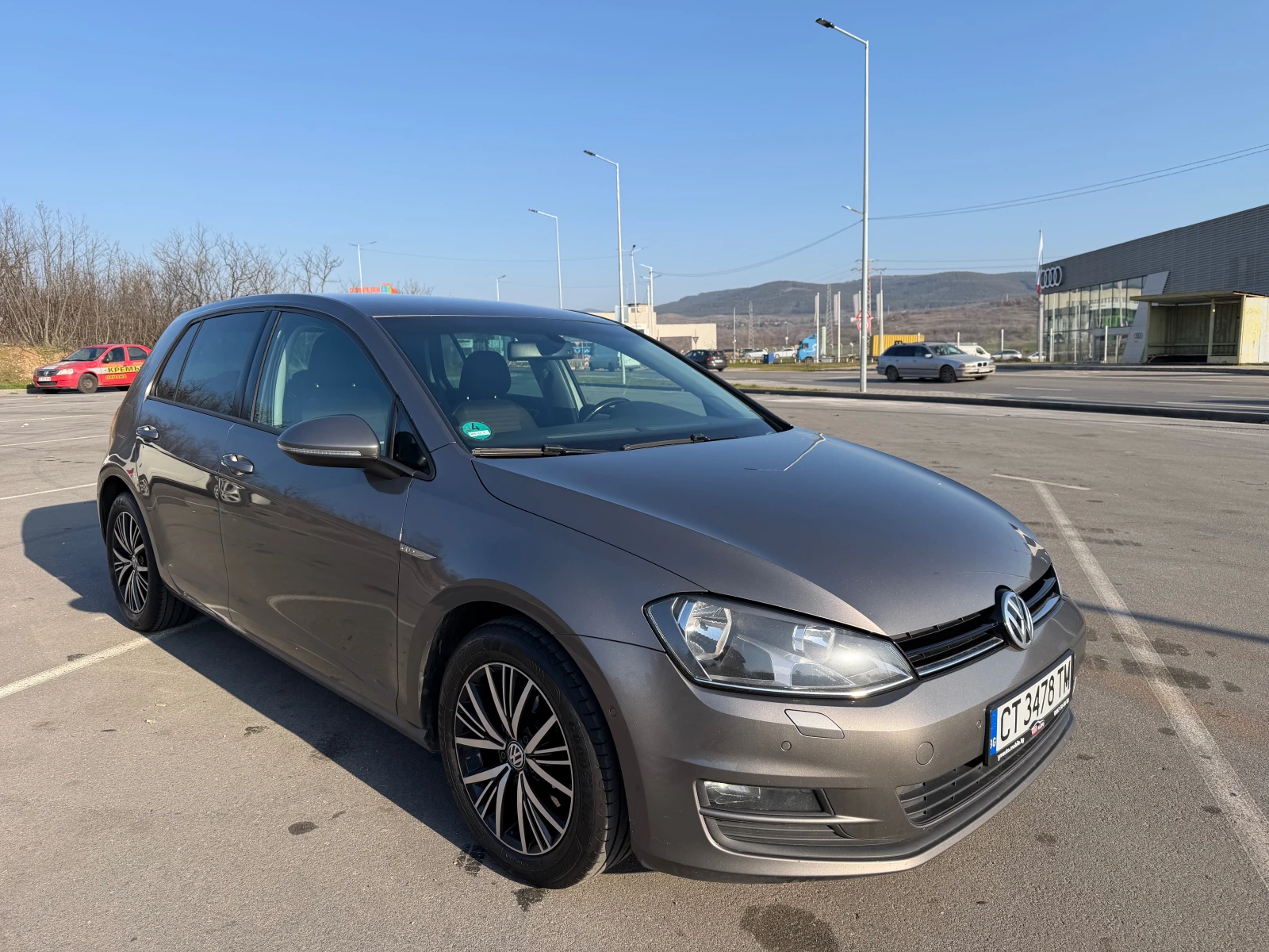 VW Golf, снимка 2 - Автомобили и джипове - 54271401