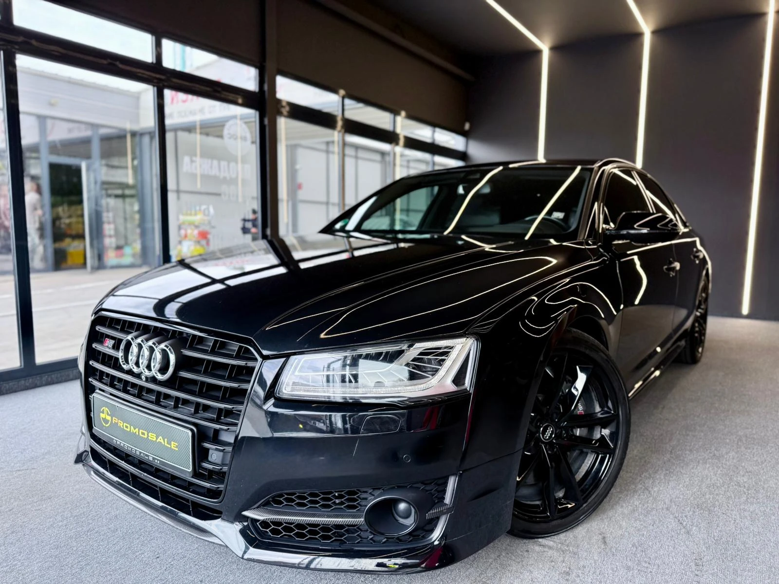 Audi S8 + * Matrix* Bose* Подгрев* Обдух* Full* Лизинг , снимка 3 - Автомобили и джипове - 54381046