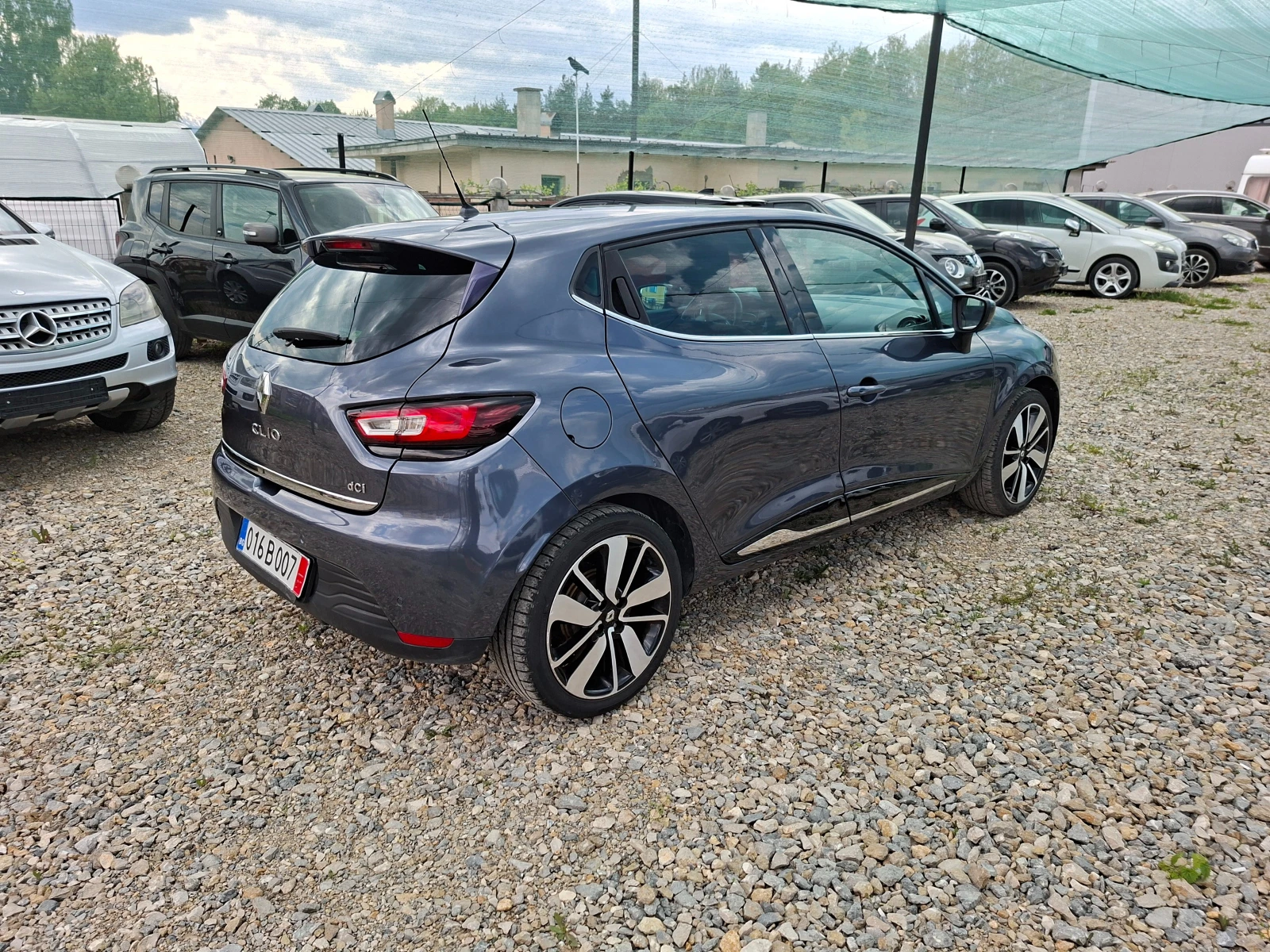 Renault Clio 1.5 , снимка 5 - Автомобили и джипове - 54497142