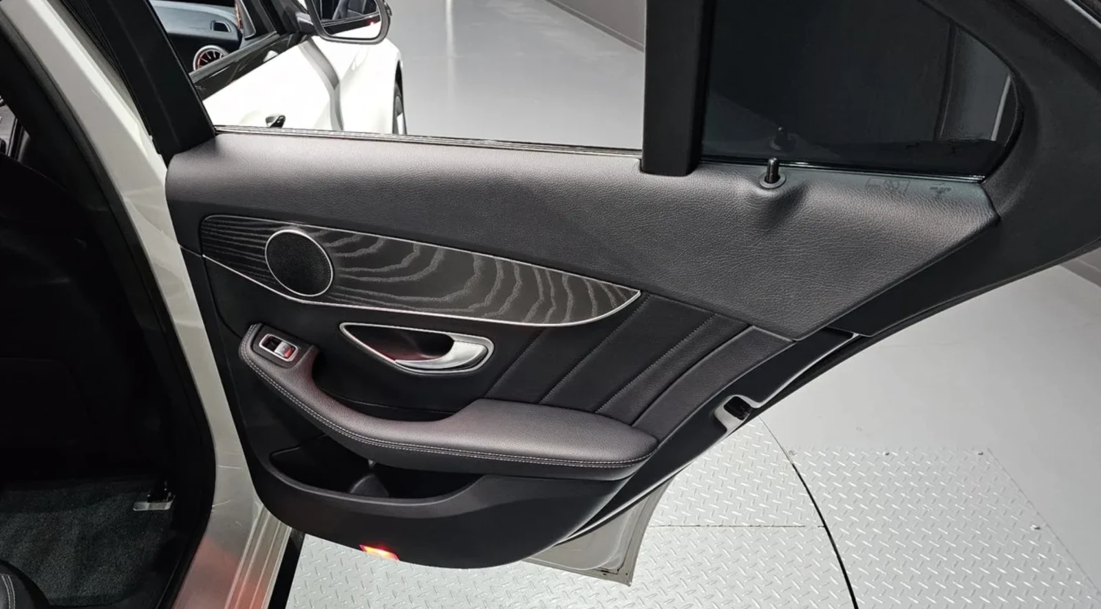 Mercedes-Benz C 250 AMG �����/CARPLAY/�������/�������/ | Mobile.bg � ����������� 14