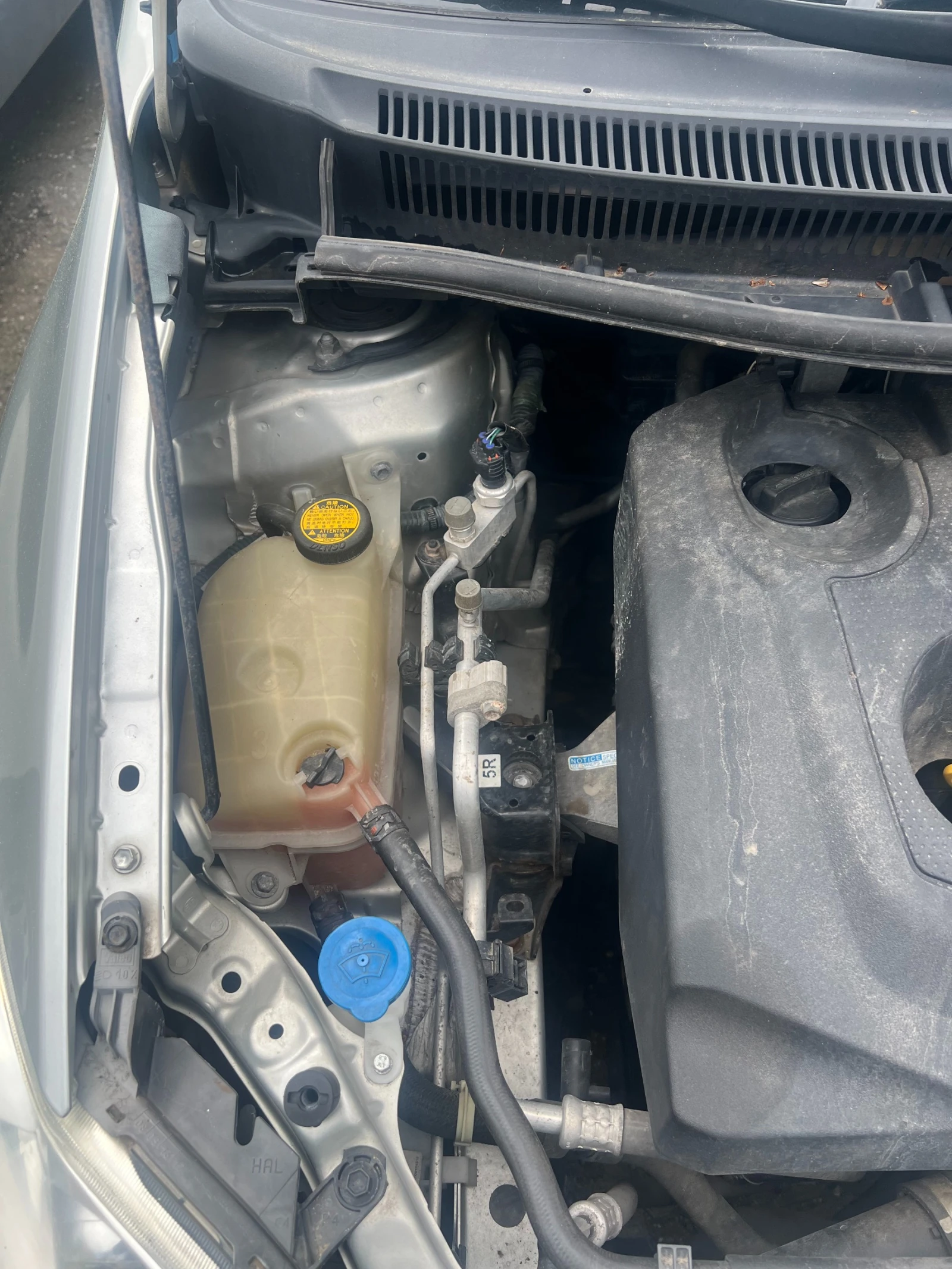 Toyota Auris, снимка 4 - Автомобили и джипове - 54653249