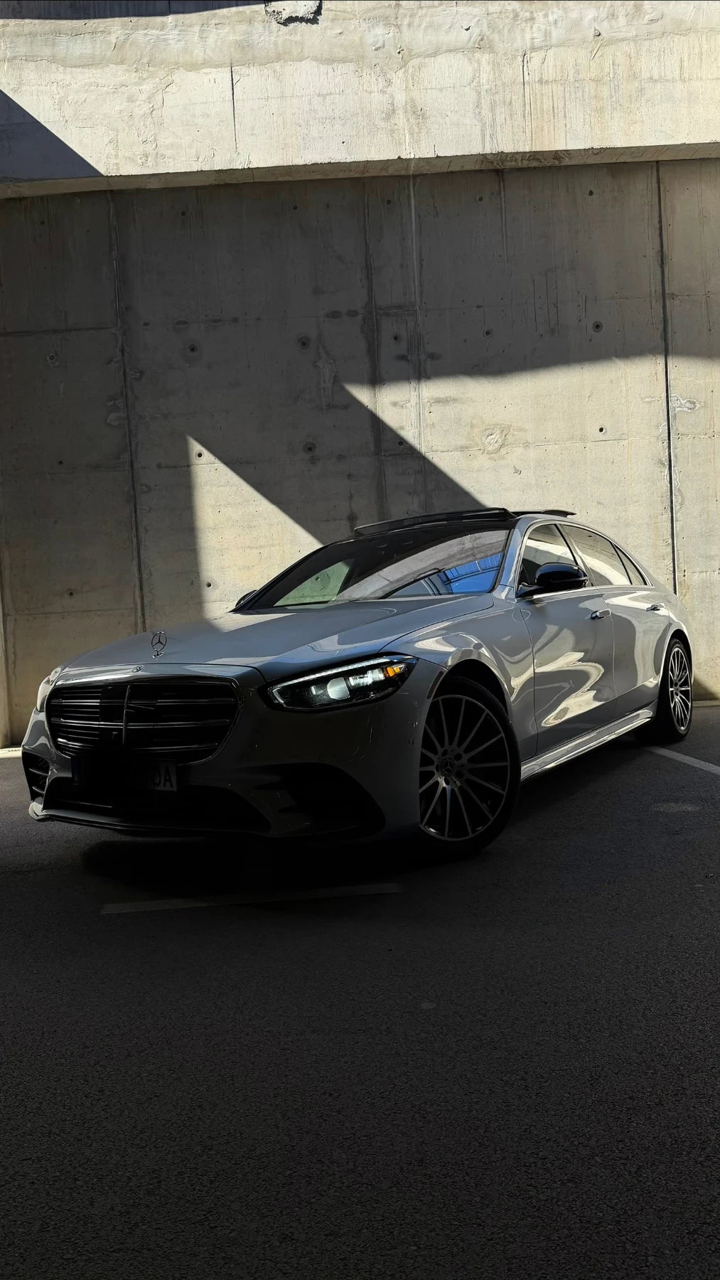 Mercedes-Benz S 580  Mercedes-Benz S580 4MATIC AMG Line | 2022 | , снимка 3 - Автомобили и джипове - 54900544