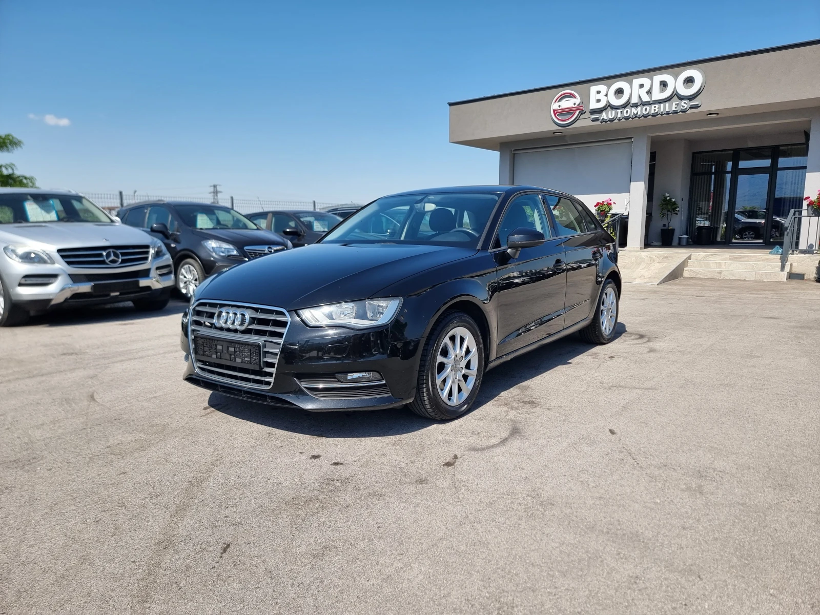 Audi A3 1.6TDI, снимка 3 - Автомобили и джипове - 55090505