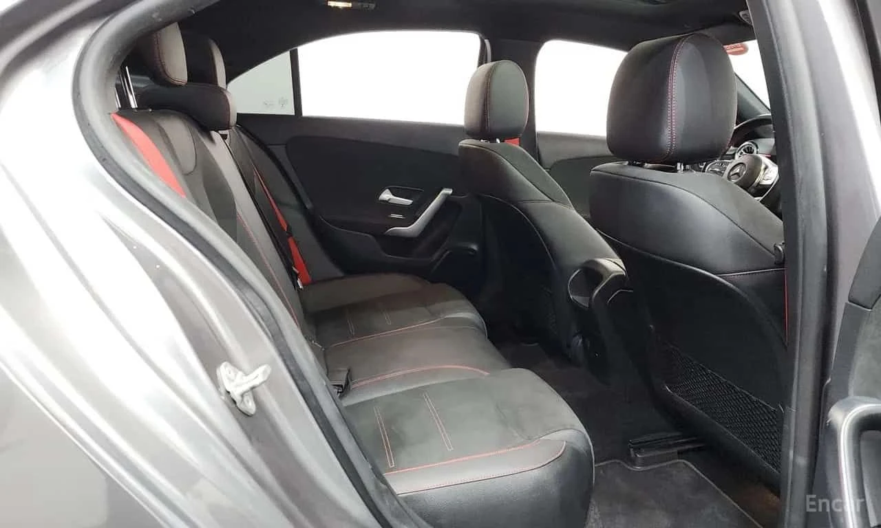 Mercedes-Benz A 35 | ПАНОРАМА | ПОДГРЕВ | АВТОКРЕДИТ | , снимка 9 - Автомобили и джипове - 55612309